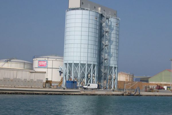 Cylindrical Cement Terminal 4